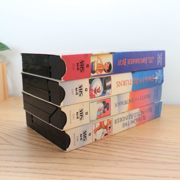 Christmas VHS Lot – Rudolph (Ripped Case), Frosty, Drummer Boy, Classics 1990 - Picture 5 of 9